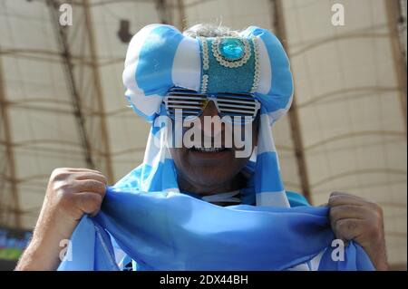 Les fans de la coupe du monde de football 2014 1/4 du dernier match de tour Argentine contre Belgique au stade national Mane Garrincha, Brasilia, Brésil, le 4 juillet 2014. L'Argentine a gagné 1-0 . Photo de Henri Szwarc/ABACAPRESS.COM Banque D'Images