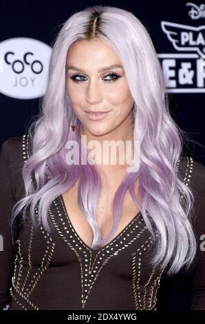 Kesha participe à la première de Disney's 'planes: Fire & Rescue' au théâtre El Capitan le 15 juillet 2014 à Los Angeles, CA, États-Unis. Photo de Lionel Hahn/ABACAPRESS.COM Banque D'Images