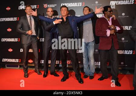 Sylvester Stallone, Jason Statham, Antonio Banderas, Kellan Lutz et Wesley Snipes lors de la première du film Expendables 3 qui s'est tenue à l'UGC Normandie, à Paris, en France, le 7 août 2014. Photo de Thierry Plessis/ABACAPRESS.COM Banque D'Images