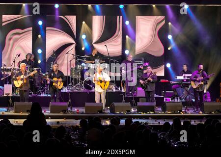 Groupe de musiciens français Gypsy Kings, Pablo Reyes (L), André Reyes (CL), Nicolas Reyes (C), Tonino Baliardo (CR), se produit au Sporting lors du 'Sporting Summer Festival' à Monaco, dans le sud de la France, le 06 août 2014. Photo de Syspeo.R/ABACAPRESS.COM Banque D'Images