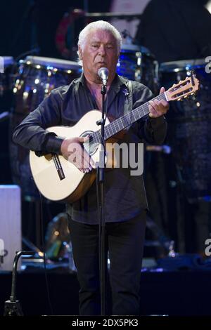 Le groupe de musiciens français Gypsy Kings (Pablo Reyes) se produit au Sporting lors du 'Sporting Summer Festival' à Monaco, dans le sud de la France, le 06 août 2014. Photo de Syspeo.R/ABACAPRESS.COM Banque D'Images