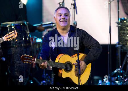 Le groupe de musiciens français Gypsy Kings (Andre Reyes) se produit au Sporting lors du 'Sporting Summer Festival' à Monaco, dans le sud de la France, le 06 août 2014. Photo de Syspeo.R/ABACAPRESS.COM Banque D'Images