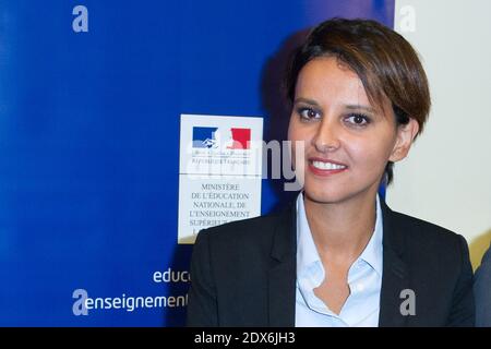 Nouveau ministre français de l'éducation Najat Vallaud-Belkacem lors d'une cérémonie de passation de pouvoir à Paris, France, le 27 août 2014 au ministère de l'éducation. Photo de Laurent Zabulon/ABACAPRESS.COM Banque D'Images