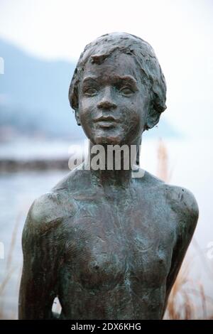 Sculpture de Friedhelm Zilly réalisée en 2011. Lac du Bourget. Savoie. France Banque D'Images