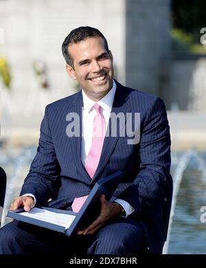 George Prescott Bush assiste à une victoire spéciale sur la commémoration de la Journée du Japon qui aura lieu au National World War II Memorial à Washington, DC, USA le mardi 2 septembre 2014. George Prescott Bush est le fils aîné de l'ancien gouverneur de Floride Jeb Bush, le neveu de l'ancien président George W. Bush et le petit-fils de l'ancien président George H. W. Bush. Il est le candidat républicain au poste de commissaire du Texas General Land Office en 2014. Photo par Olivier Douliery/ABACAPRESS.COM Banque D'Images