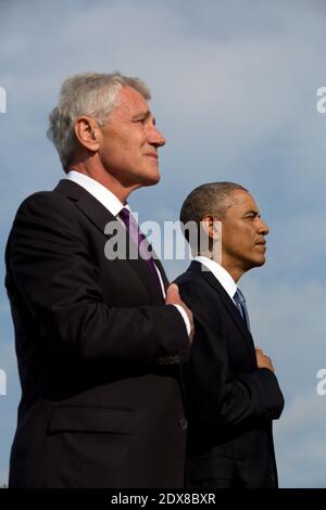 Le président Barack Obama et le secrétaire à la Défense Chuck Hagel ont manifesté lors d'une cérémonie au Pentagone pour marquer le 13e anniversaire des attentats terroristes du 11 septembre 2001, à Washington, DC, USA, le 11 septembre 2014. Photo de Martin H. Simon/Pool/ABACAPRESS.COM Banque D'Images