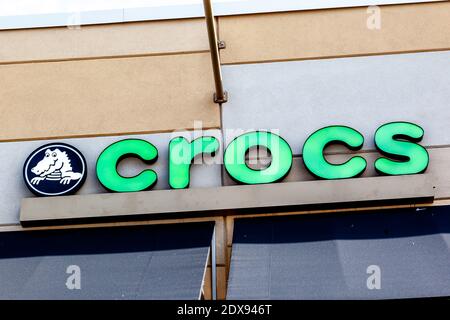 Une affiche de magasin Crocs Banque D'Images