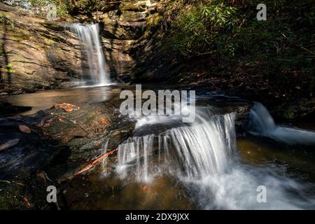 Sweet Thing Falls sur Slickum Creek - près de Cleveland, Caroline du Sud, États-Unis Banque D'Images