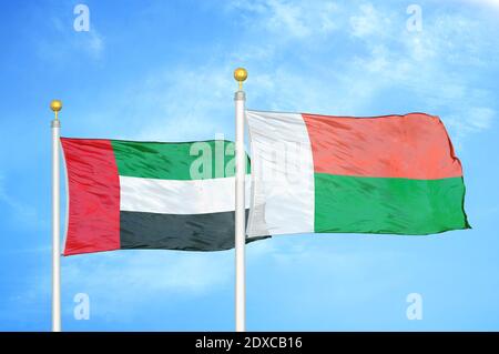 Emirats Arabes Unis et Madagascar deux drapeaux Banque D'Images