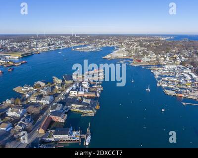 Vue aérienne de Rocky Neck et du port de Gloucester dans la ville de Gloucester, Cape Ann, Massachusetts, États-Unis. Banque D'Images