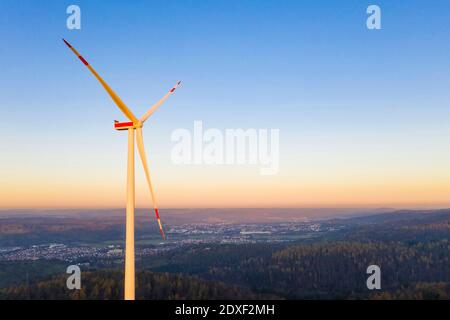 Allemagne, Bade-Wurtemberg, Schurwald, Wald, Windpark, Luftbild, Windenergieanlage, Windrad, Windengie Banque D'Images