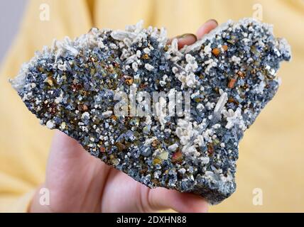 pyrite minéral spécimen pierre gemme quartz cristal de roche Banque D'Images