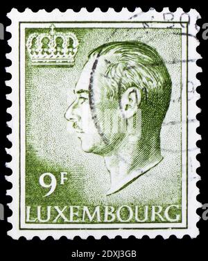 MOSCOU, RUSSIE - 23 MARS 2019 : timbre-poste imprimé à Luxembourg montre le Grand-Duc Jean (1965-1991), série, vers 1975 Banque D'Images