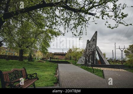 Ashtarak (Arménie), le 24 avril 2020 - Mémorial d'Ashtarak consacré aux soldats arméniens tombés de la Seconde Guerre mondiale, jour sombre et nuageux Banque D'Images