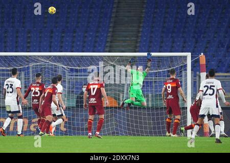 Le gardien de but Roma Antonio Mirante en action pendant le championnat italien Série UN match de football entre AS Roma et Caglia / LM Banque D'Images