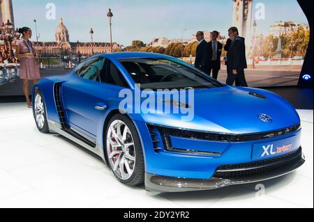 Le nouveau concept Volkswagen XL Sport lors de la journée de presse du salon de l'automobile de Paris, connu sous le nom de mondial de l'automobile à Paris, France, le 2 octobre 2014. Photo de Nicolas Genin/ABACAPRESS.COM Banque D'Images