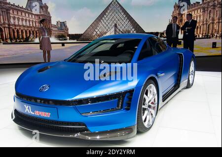 Le nouveau concept Volkswagen XL Sport lors de la journée de presse du salon de l'automobile de Paris, connu sous le nom de mondial de l'automobile à Paris, France, le 2 octobre 2014. Photo de Nicolas Genin/ABACAPRESS.COM Banque D'Images