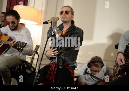 L'hôtel Tokio se produit en direct lors d'une présentation avant une conférence de presse sur le nouvel album « Kings of Suberbia » qui s'est tenu à l'hôtel de Sers à Paris, en France, le 8 octobre 2014. Photo de Nicolas Briquet/ABACAPRESS.COM Banque D'Images