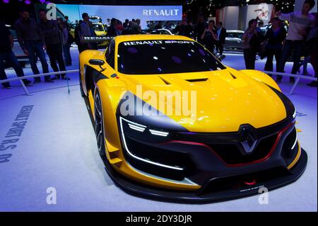 La nouvelle voiture concept RS 01 Renault Sport lors du salon de l'automobile de Paris 2014, connue sous le nom de mondial de l'automobile à Paris, France, le 10 octobre 2014. Photo de Nicolas Genin/ABACAPRESS.COM Banque D'Images