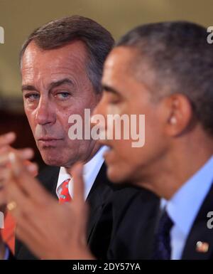 Le président Barack Obama rencontre les dirigeants bipartiens du Congrès dans l'ancienne salle à manger familiale de la Maison Blanche à Washington, DC, USA, le 7 novembre 2014. (De gauche à droite : président Obama). Photo de Dennis Brack/Pool/ABACAPRESS.COM Banque D'Images