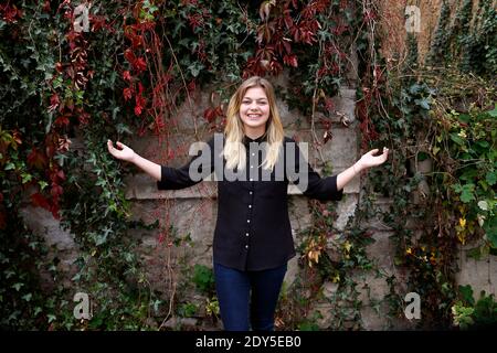 Louane Emera pose pendant la famille Belier Photocall dans le cadre du 23e Festival du film Sarlat 2014 à Sarlat, dans le sud-ouest de la France, le 11 novembre 2013. Photo de Patrick Bernard/ABACAPRESS.COM Banque D'Images