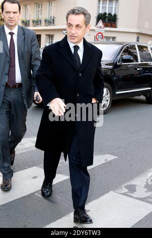 L’ancien président français et candidat à la présidence du principal parti d’opposition de droite français UMP Nicolas Sarkozy arrive pour voter au premier tour des élections, à Paris, en France, le 29 novembre 2014. Photo par ABACAPRESS.COM Banque D'Images