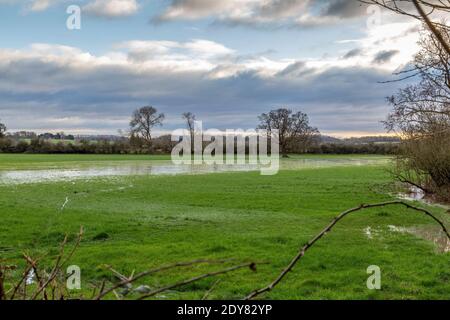 Terres inondées dans le Warwickshire, Angleterre, Royaume-Uni. Banque D'Images