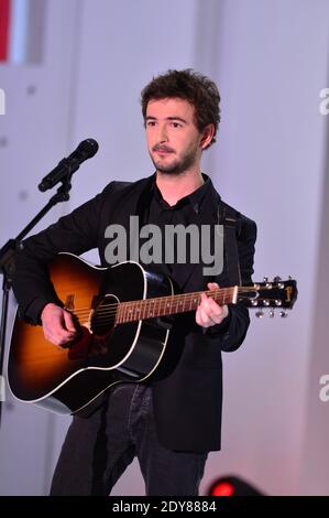 Renan Luce à l'enregistrement du vivre Dimanche à Paris, France, le 2 décembre 2014. Photo de Max Colin/ABACAPRESS.COM Banque D'Images