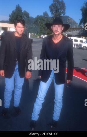 Universal City, Californie, États-Unis 24 avril 1996 le chanteur Tim McGraw participe au 31e prix annuel de l'Académie de musique country à l'amphithéâtre Gibson le 24 avril 1996 à Universal City, Californie, États-Unis. Photo de Barry King Banque D'Images