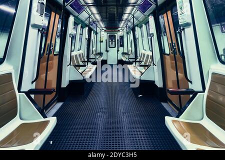 Un gros plan de l'intérieur d'une voiture de métro Banque D'Images