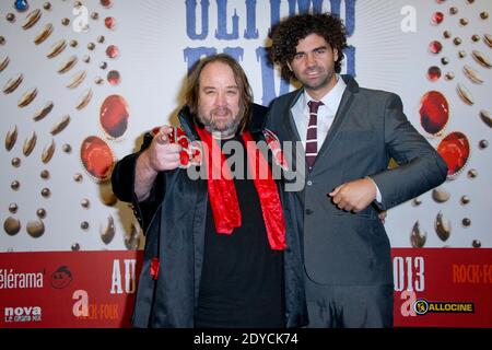 John McInerny et le réalisateur Armando Bo participant à la première 'Ultimo Elvis' de l'UGC Cine cite Bercy, à Paris, France, le 08 janvier 2013. Photo d'Aurore Marechal/ABACAPRESS.COM Banque D'Images