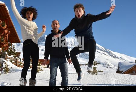 STEFI Celma, Norman Thavaud et Maurice Barthelemy se posent lors du 16e Festival du film comique de l'Alpe d'Huez qui s'est tenu à l'Alpe d'Huez, en France, le 17 janvier 2013. Photo de Jeremy Charriau/ABACAPRESS.COM Banque D'Images
