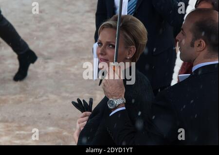 La princesse Charlene de Monaco arrive au salon de la collection Christian Dior de la haute-Couture Printemps-été 2013, qui s'est tenu à l'espace Ephemere des Tuileries à Paris, en France, le 21 janvier 2013. Photo de Nicolas Genin/ABACAPRESS.COM Banque D'Images