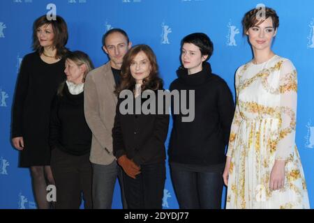 L'actrice allemande Martina Gedeck, l'actrice française Françoise Lebrun, le réalisateur français Guillaume Nicloux, l'actrice française Isabelle Huppert, l'actrice belge Pauline Etienne et l'actrice française Louise Bourgoin assistant à 'The Nun' ('la Religieuse') Photocall lors de la 63e Berlinale, Berlin International film Festival à Berlin, Allemagne, le 10 février 2013. Photo d'Aurore Marechal/ABACAPRESS.COM Banque D'Images