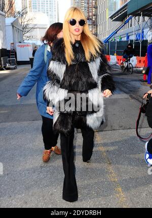 Rachel Zoe et sa famille arrivent à la Fashion week à New York City, NY, USA le 13 février 2013. Photo de Morgan Dessalles/ABACAPRESS.COM Banque D'Images