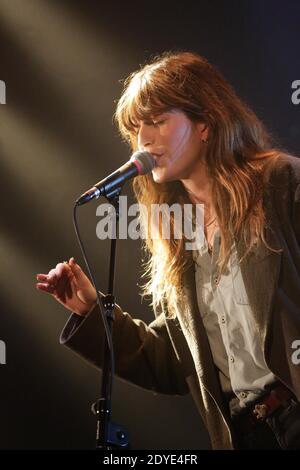 Lou Doillon se produit en direct au Trianon à Paris, en France, le 2013 février. Photo de Felix de Malleray/ABACAPRESS.COM Banque D'Images