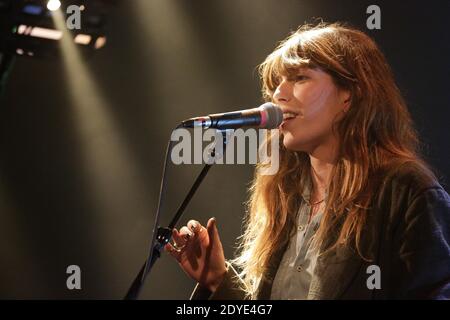 Lou Doillon se produit en direct au Trianon à Paris, en France, le 2013 février. Photo de Felix de Malleray/ABACAPRESS.COM Banque D'Images