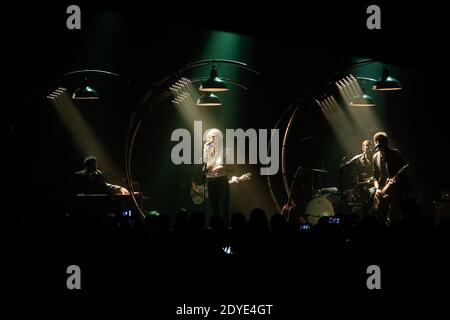 Lou Doillon se produit en direct au Trianon à Paris, en France, le 2013 février. Photo de Felix de Malleray/ABACAPRESS.COM Banque D'Images