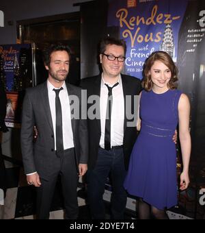 Les acteurs et réalisateurs français Romain Duris, Regis Roinsard et Deborah Francois assistent à la première américaine de 'Populaire', organisée par la Société du film de Lincoln Center, Unifrance films et Weinstein Company au Paris Theatre de New York, NY, USA, le 28 février 2013. Photo de Charles Guerin/ABACAPRESS.COM Banque D'Images