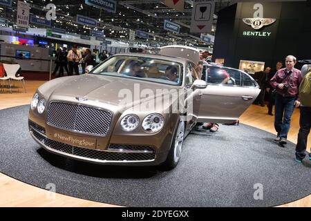 Nouveau Bentley Flying Spur exposé au 83ème salon international de l'automobile de Genève et des accessoires, à Genève, en Suisse, le 6 mars 2013. Photo de Loona/ABACAPRESS.COM Banque D'Images