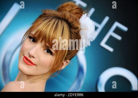 Bella Thorne participe à la première de Open Road films 'The Host' au ArcLight Cinemas Cinerama Dome de Los Angeles, CA, USA, le 19 mars 2013. Photo de Lionel Hahn/ABACAPRESS.COM Banque D'Images