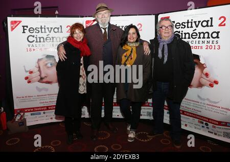 Agathe Natanson, Jean-Pierre Marielle, Joel Seria et Jeanne Goupil posent pour notre photographe lors de la cérémonie de clôture du 'Festival 2 Valenciennes' à Valenciennes, France, le 22 mars 2013. Photo de Denis Guignebourg/ABACAPRESS.COM? Banque D'Images