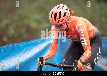 HERENTALS, BELGIQUE - DÉCEMBRE 23: Marianne vos des pays-Bas pendant la Women Elite Cyclocross Herentals Crosst le 23 décembre 2020 à Herenta Banque D'Images