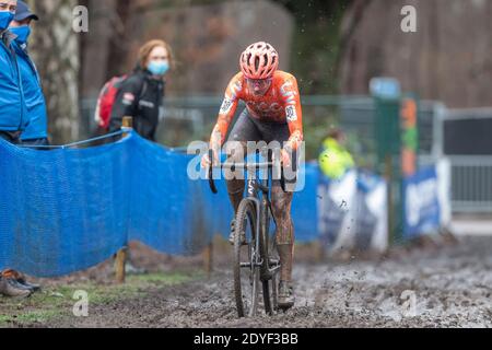 HERENTALS, BELGIQUE - DÉCEMBRE 23: Marianne vos des pays-Bas pendant la Women Elite Cyclocross Herentals Crosst le 23 décembre 2020 à Herenta Banque D'Images