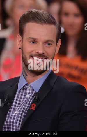 M Pokora à l'enregistrement du vivre Dimanche le 27 mars 2013 à Paris, France. Photo de Max Colin/ABACAPRESS.COM Banque D'Images