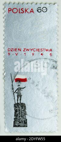 MOSCOU, RUSSIE - 15 JUILLET 2019: Timbre-poste imprimé en Pologne montre le 21e anniversaire de la victoire sur le fascisme, série, vers 1966 Banque D'Images