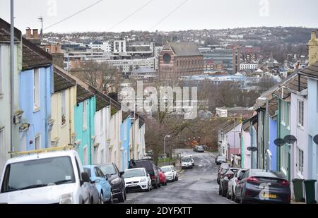 Brighton Royaume-Uni 26 décembre 2020 - les rues de Brighton sont calmes le lendemain de Noël, l'ensemble du Sussex étant entré dans le Tier 4 la nuit dernière à minuit. Les nouvelles restrictions du coronavirus COVID-19 touchent des millions de personnes dans le Sud et le Sud-est de la Grande-Bretagne : crédit Simon Dack / Alamy Live News Banque D'Images