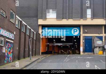 Brighton Royaume-Uni 26 décembre 2020 - les rues de Brighton sont calmes le lendemain de Noël, l'ensemble du Sussex étant entré dans le Tier 4 la nuit dernière à minuit. Les nouvelles restrictions du coronavirus COVID-19 touchent des millions de personnes dans le Sud et le Sud-est de la Grande-Bretagne : crédit Simon Dack / Alamy Live News Banque D'Images