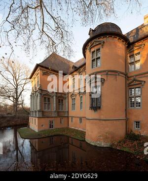 Mönchengladbach, Schloß Rheydt, Renaissance-Wasserschloß, 1558-1591 von Maximilian von Pasqualini erbaut, Herrenhaus von Süden Banque D'Images