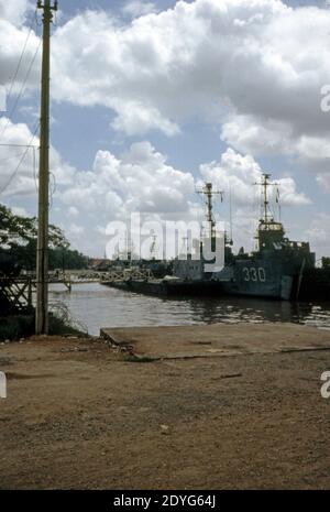 Vietnam-Krieg / guerre du Vietnam - Süd Vietnam Marine / République De la marine du Vietnam / infanterie d'embarcation d'atterrissage (grande) RVNS Loi Cong HQ-330 Banque D'Images